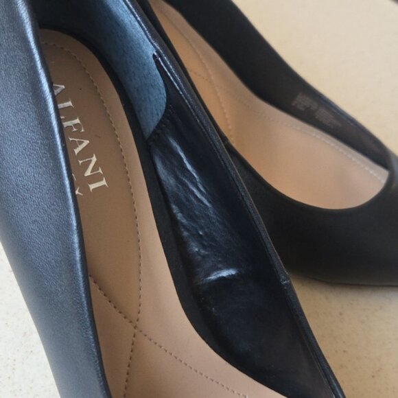 ❤️NWOT❤️Alfani Black Pointed Toe Heels - Picture 5 of 7